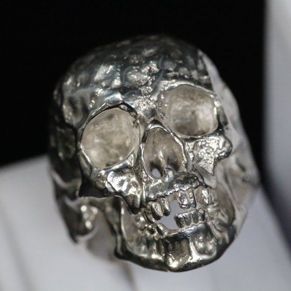 Heavy Skull ring - Picture 2 of 3